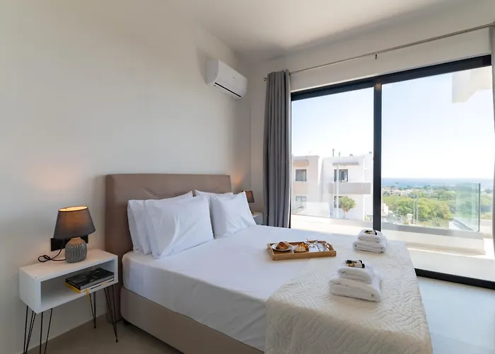 فيلة Blue Hills *