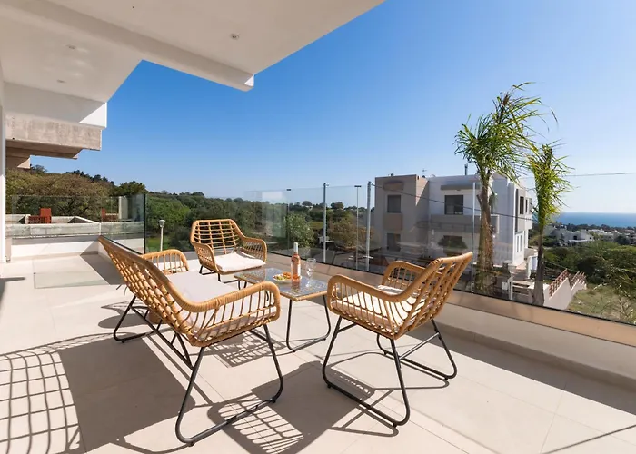 Blue Hills Willa Kallithéa