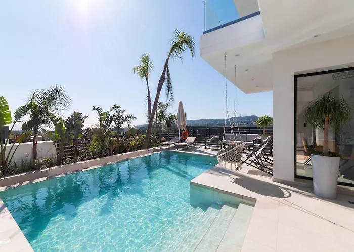 Blue Hills Kallithéa